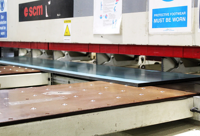 UK laminate fabricator