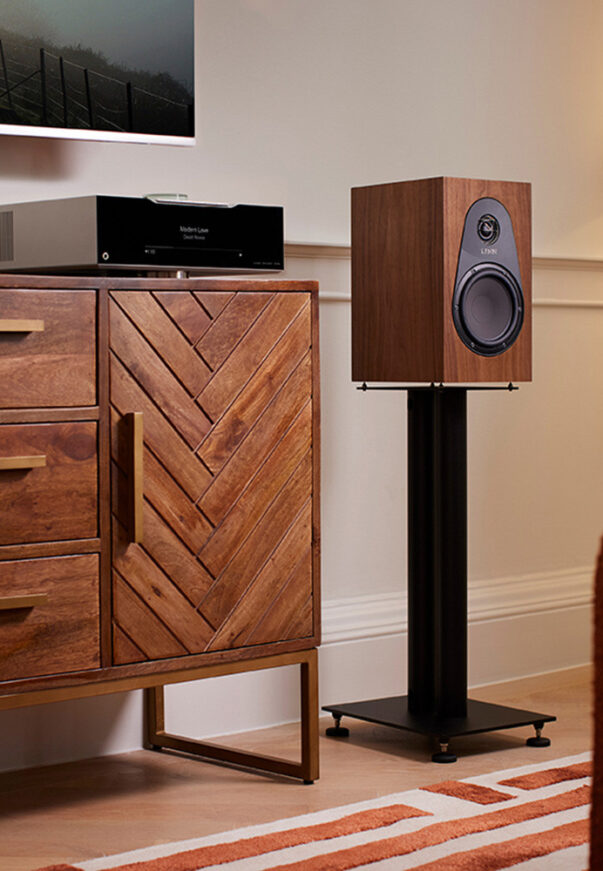 linn 119 speakers  pair  lifestyle2